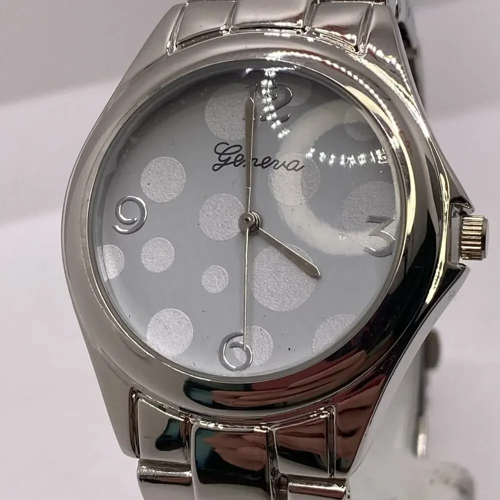 Geneva Polka Dot New Womens Silver Quartz Fashion Watch Works New Battery